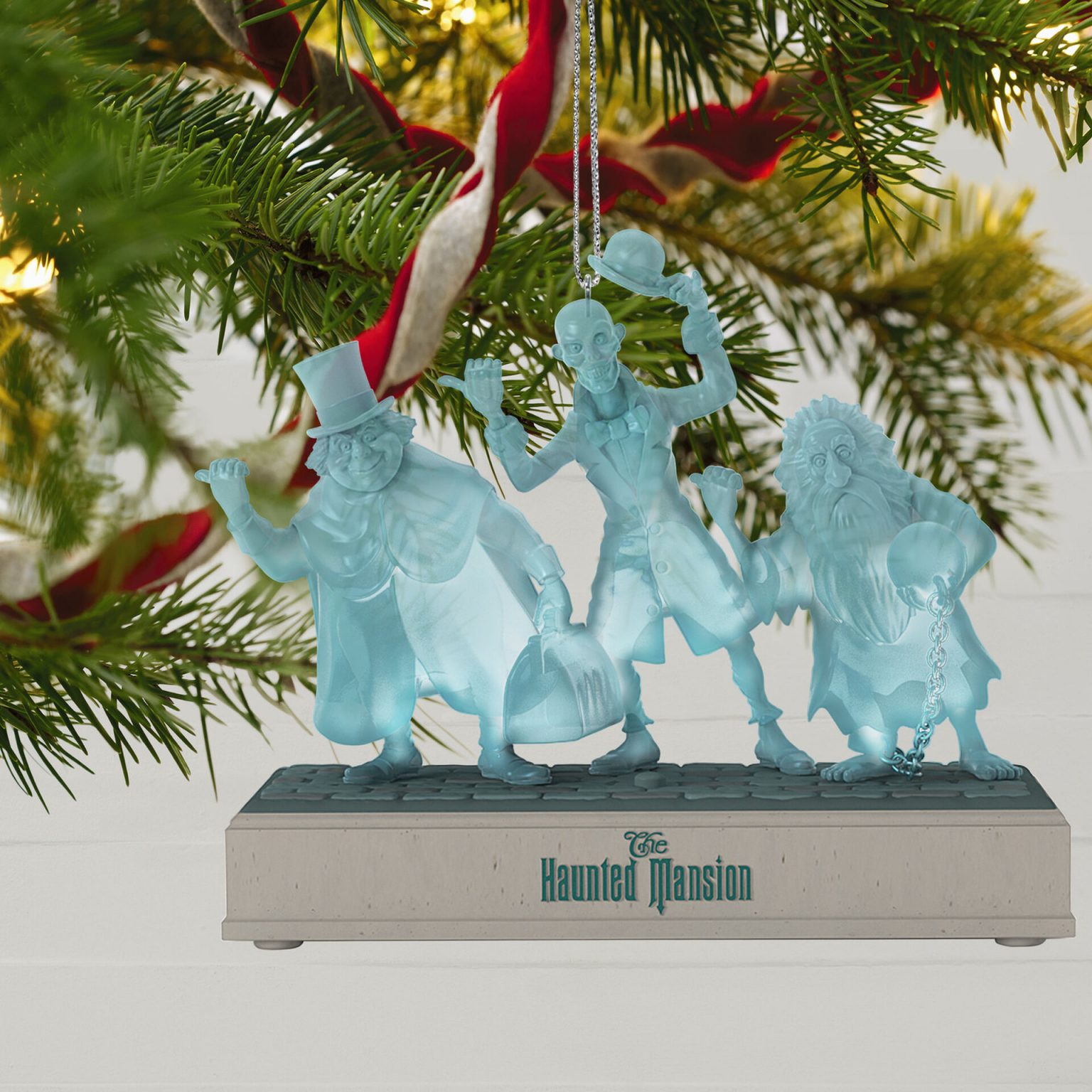 disney haunted mansion hitchhiking ghosts figurine
