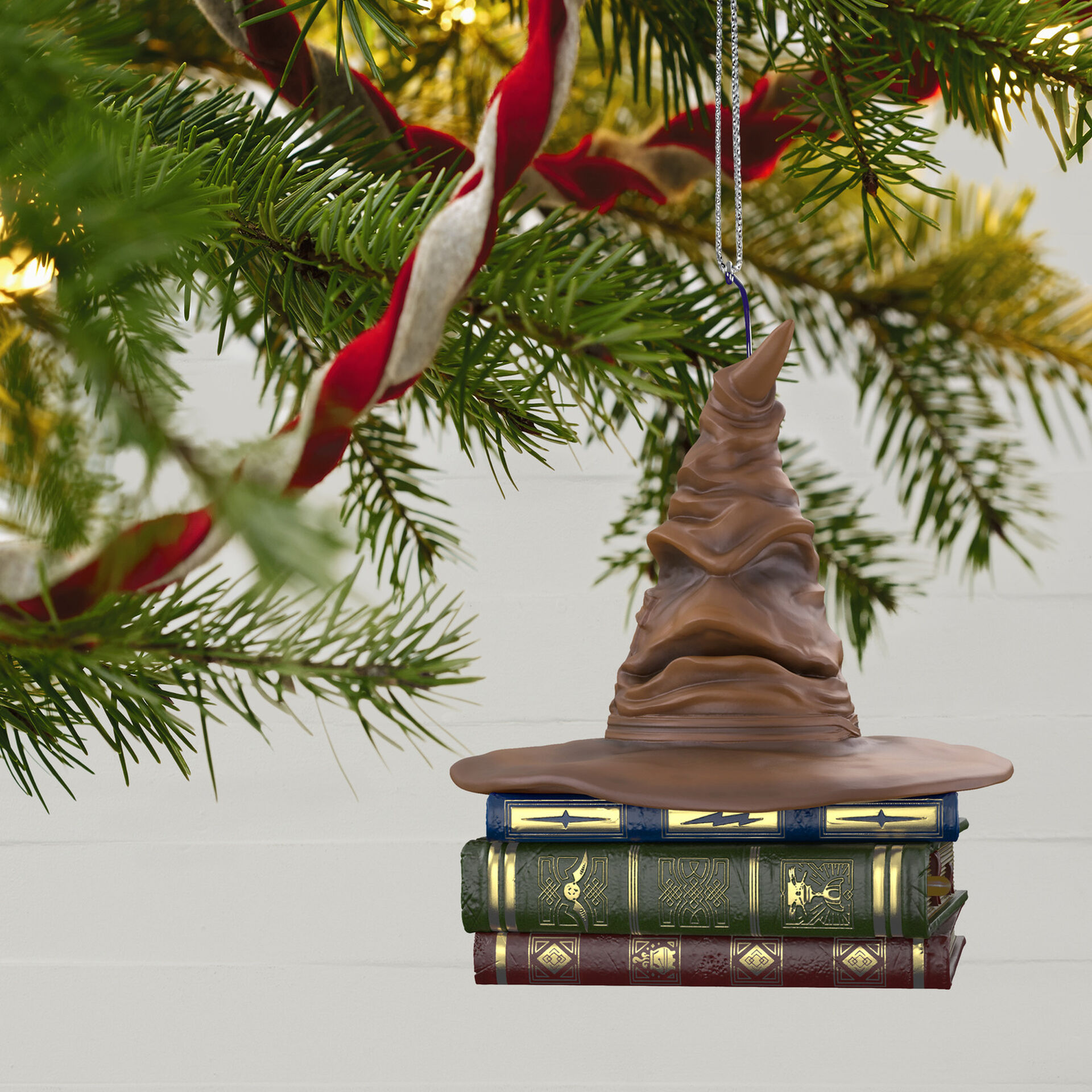 Hallmark Keepsake 2022, Miniature Harry Potter The Wizarding World Tree Set  with Light and Sound