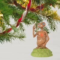 E.T. The Extra Terrestrial 40th Anniversary Keepsake Ornament 2022 - Image 2